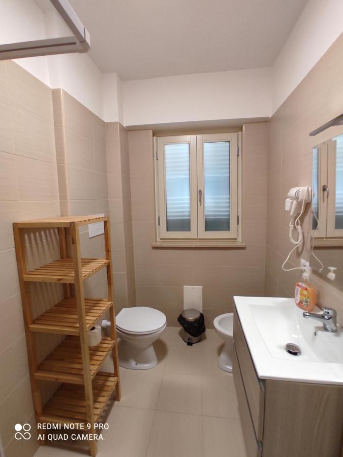 Bbnapl'Est Hotell Neapel Exteriör bild