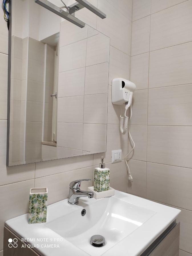Bbnapl'Est Hotell Neapel Exteriör bild