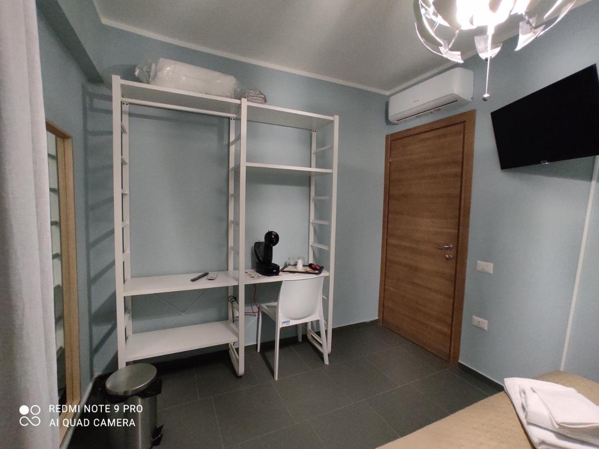 Bbnapl'Est Hotell Neapel Exteriör bild